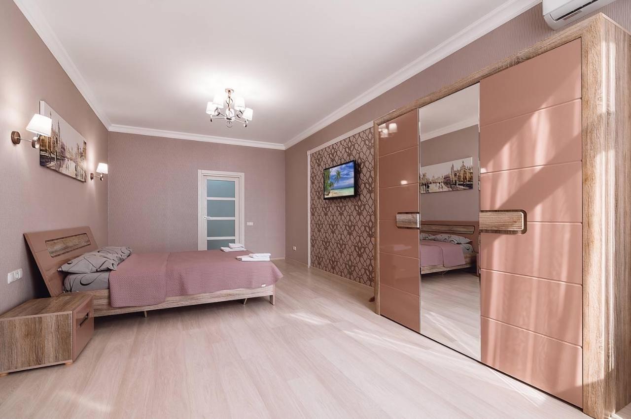 Gagarin Plaza Sea View Apart Arcadia 198 Διαμέρισμα Οδησσός Εξωτερικό φωτογραφία
